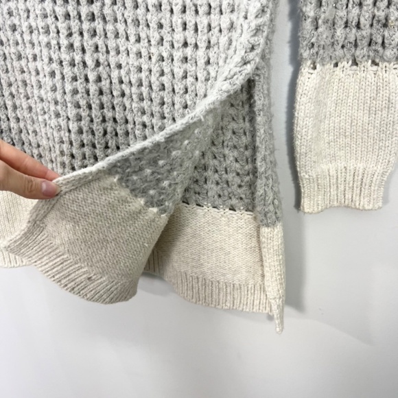 Line the Label Canada grey white open knit crew neck tunic sweater M - Picture 10 of 13